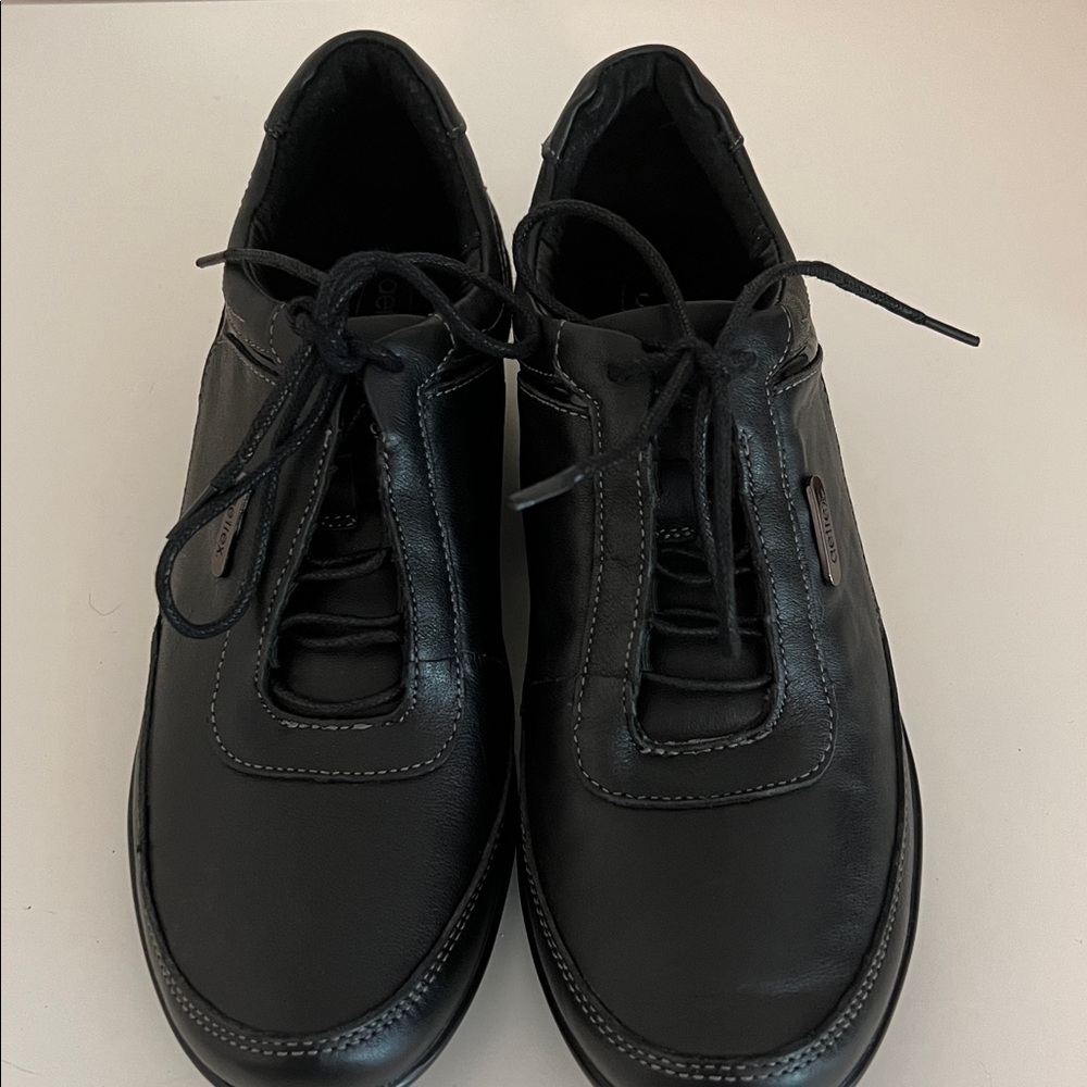 Aetrex shoes size 7M